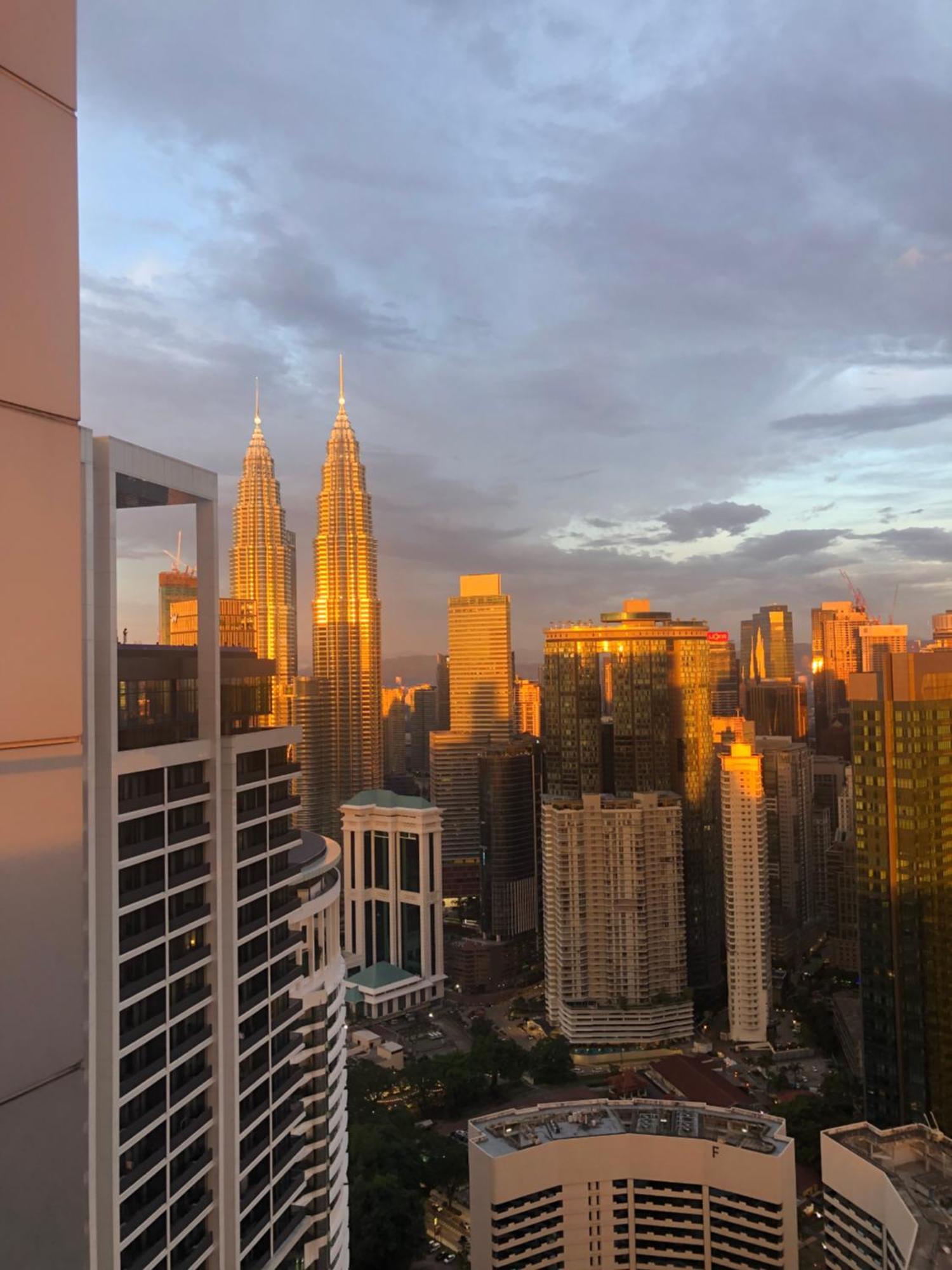 Amazing Pool By Platinum Suites Klcc Kuala Lumpur Exterior foto